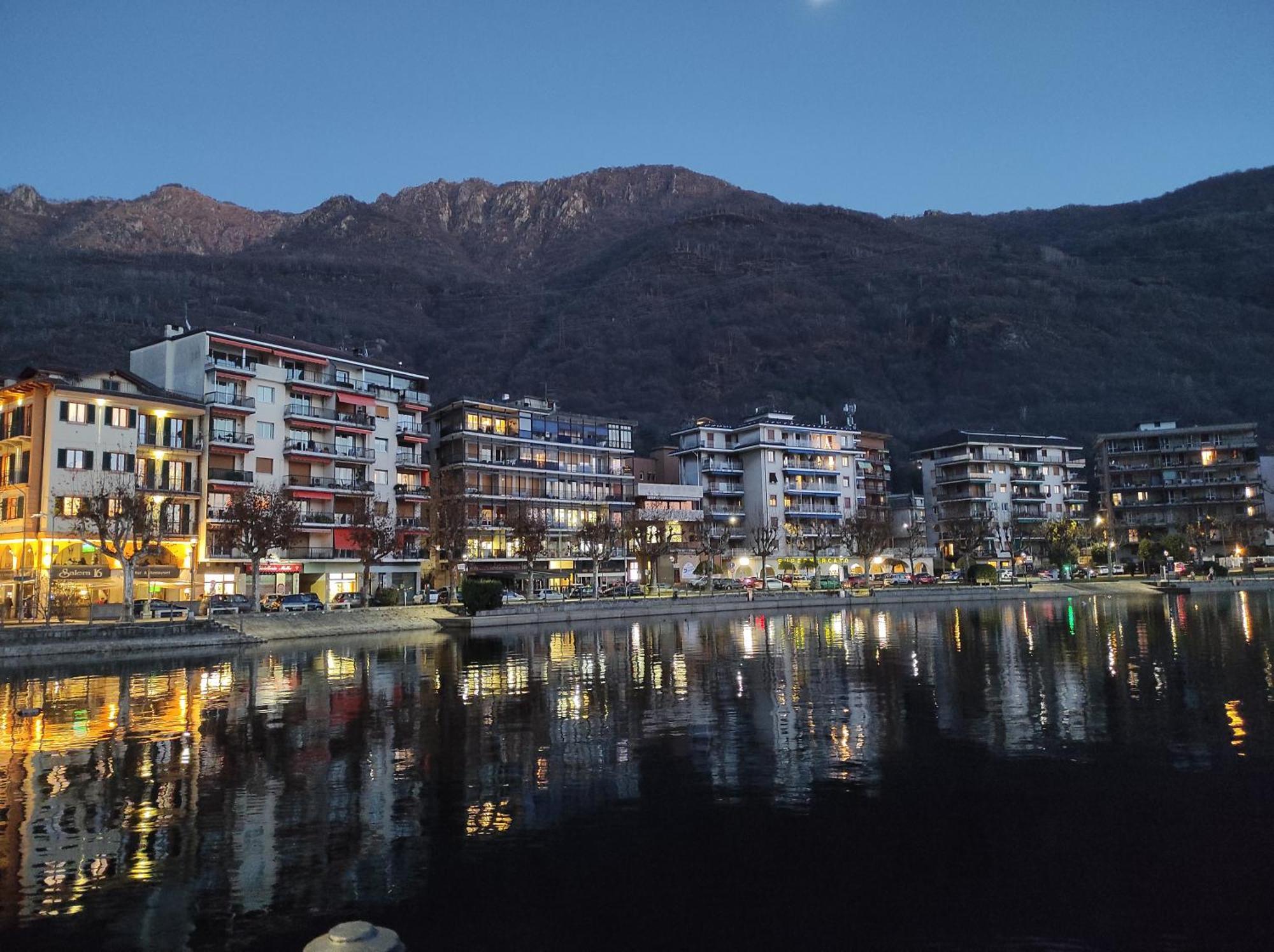 Residenza Gattoni Apartment Оменя Екстериор снимка