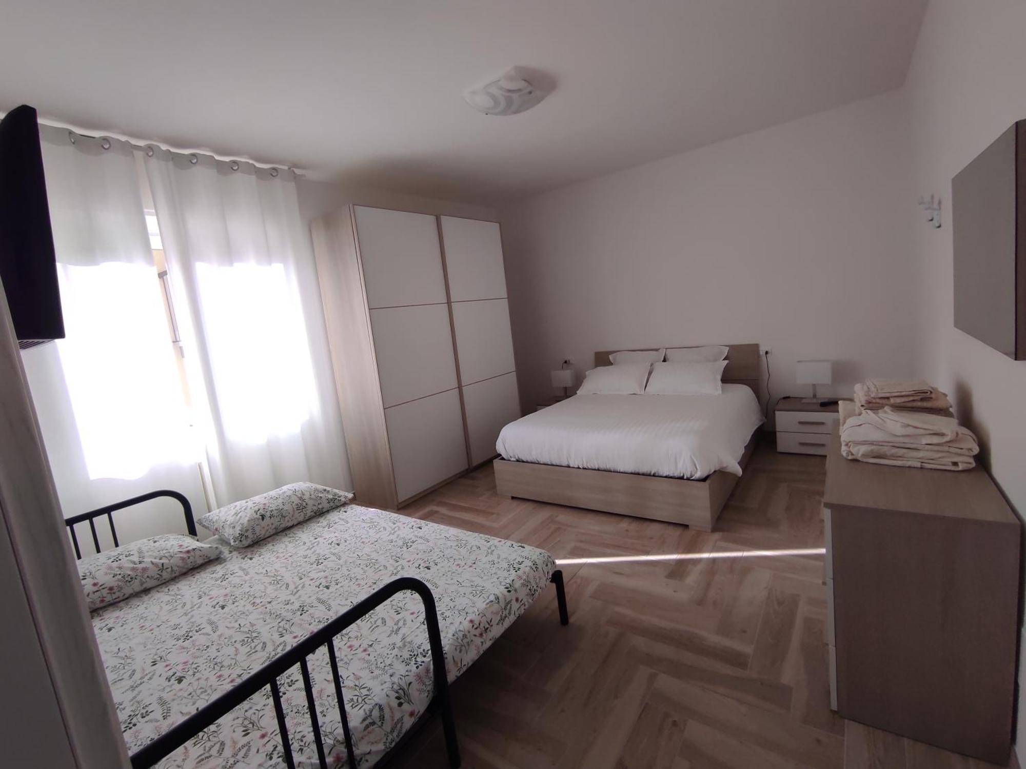 Residenza Gattoni Apartment Оменя Екстериор снимка